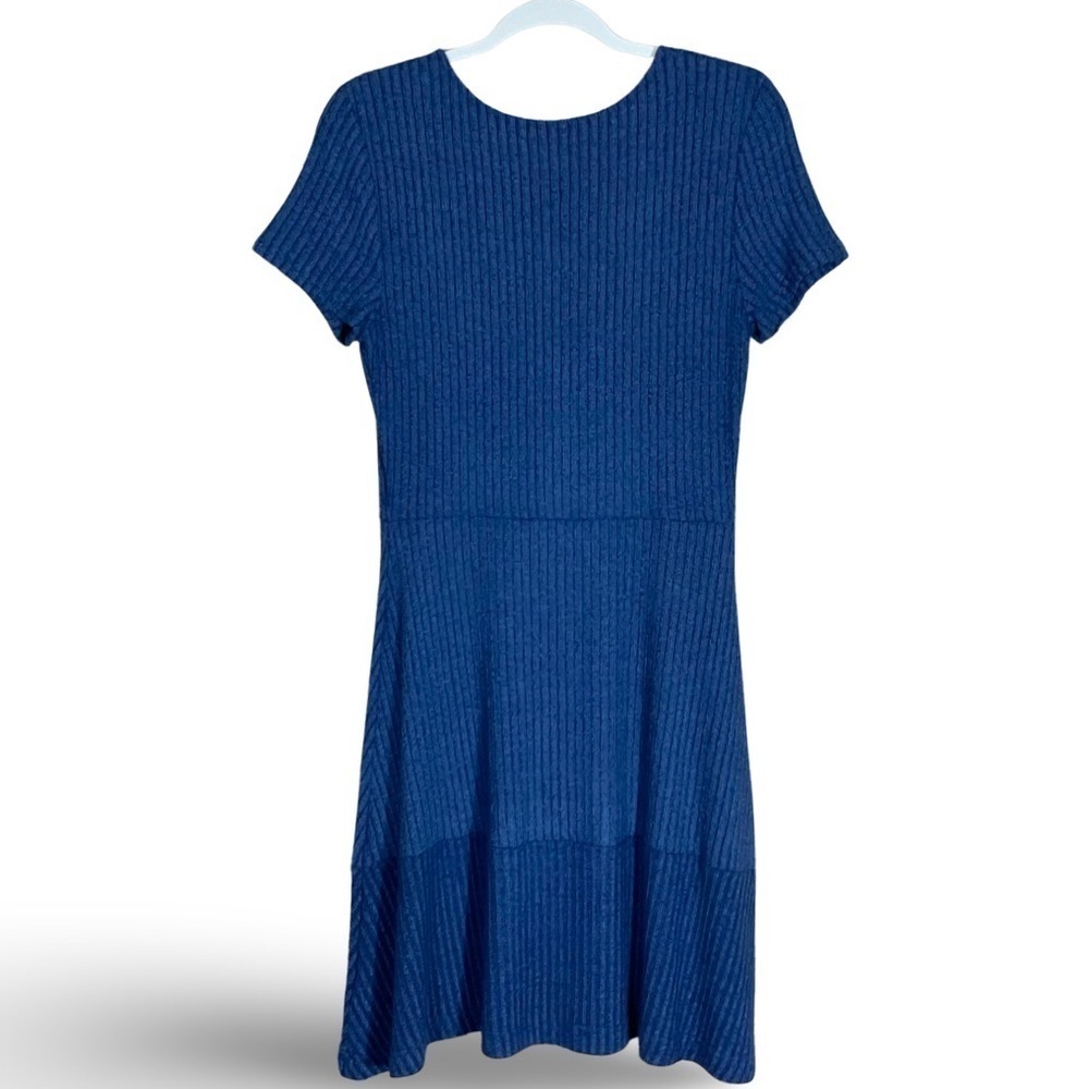 GAP Ribbed Knit Casual Fit & Flare Dress Women S Blue Minimalist Preppy Pullover - Picture 2 of 9